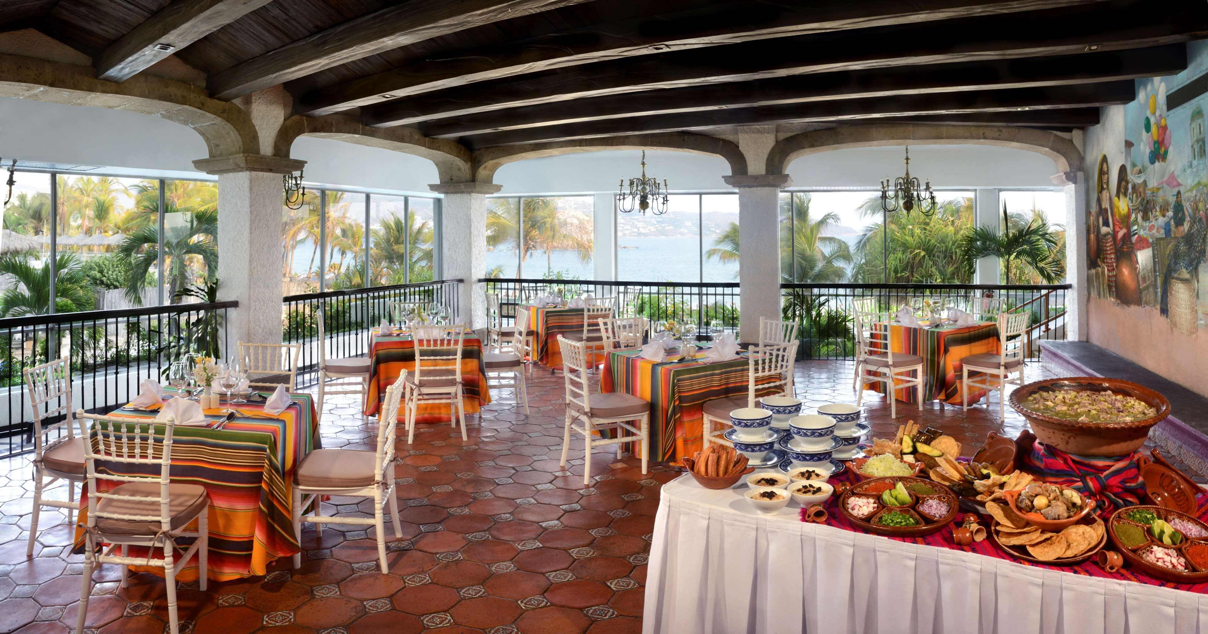 Hs Hotsson Hotel Acapulco Extérieur photo The restaurant at the hotel